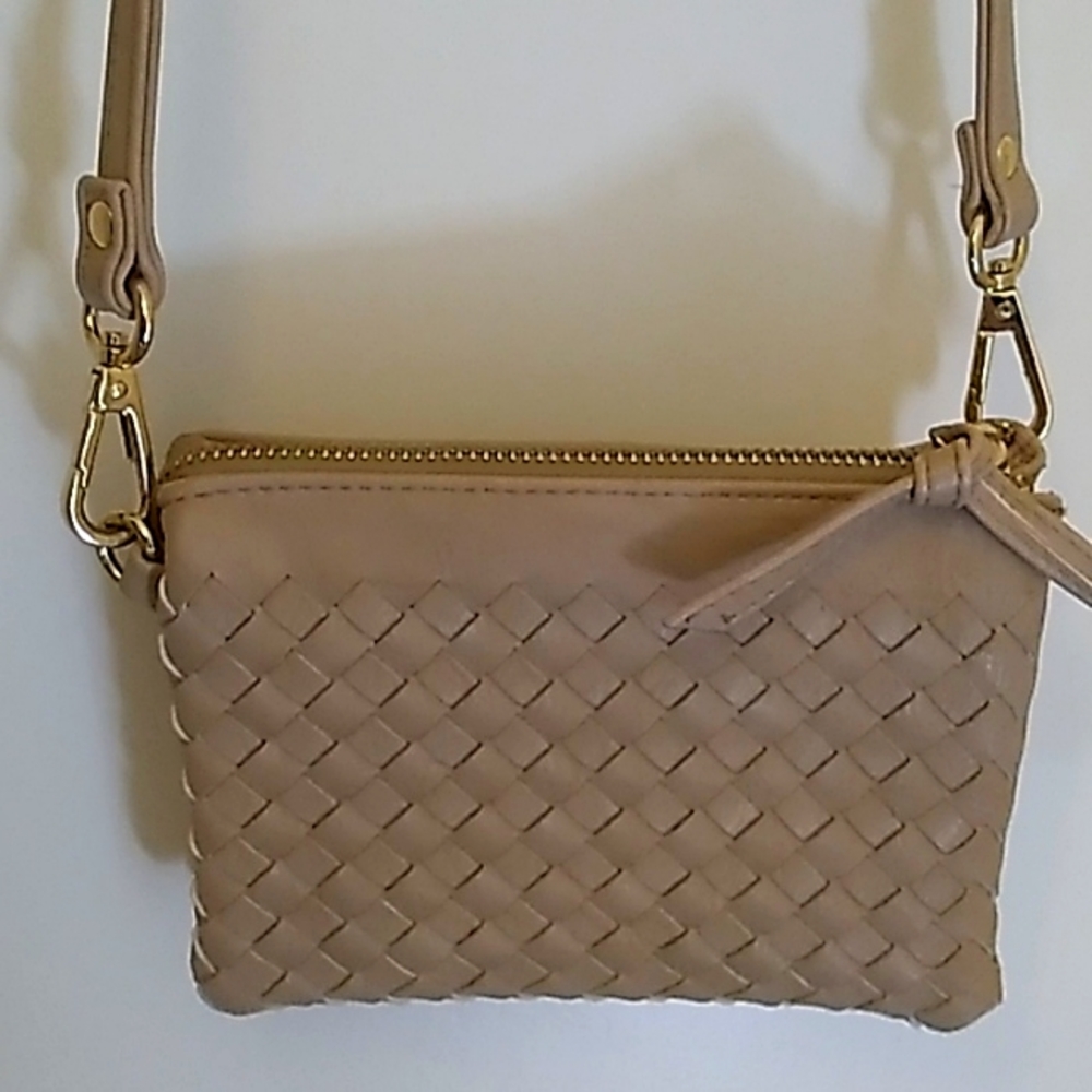 Charming Charlie woven shoulder strap purse.  6 1/2" wide X 5" tall.